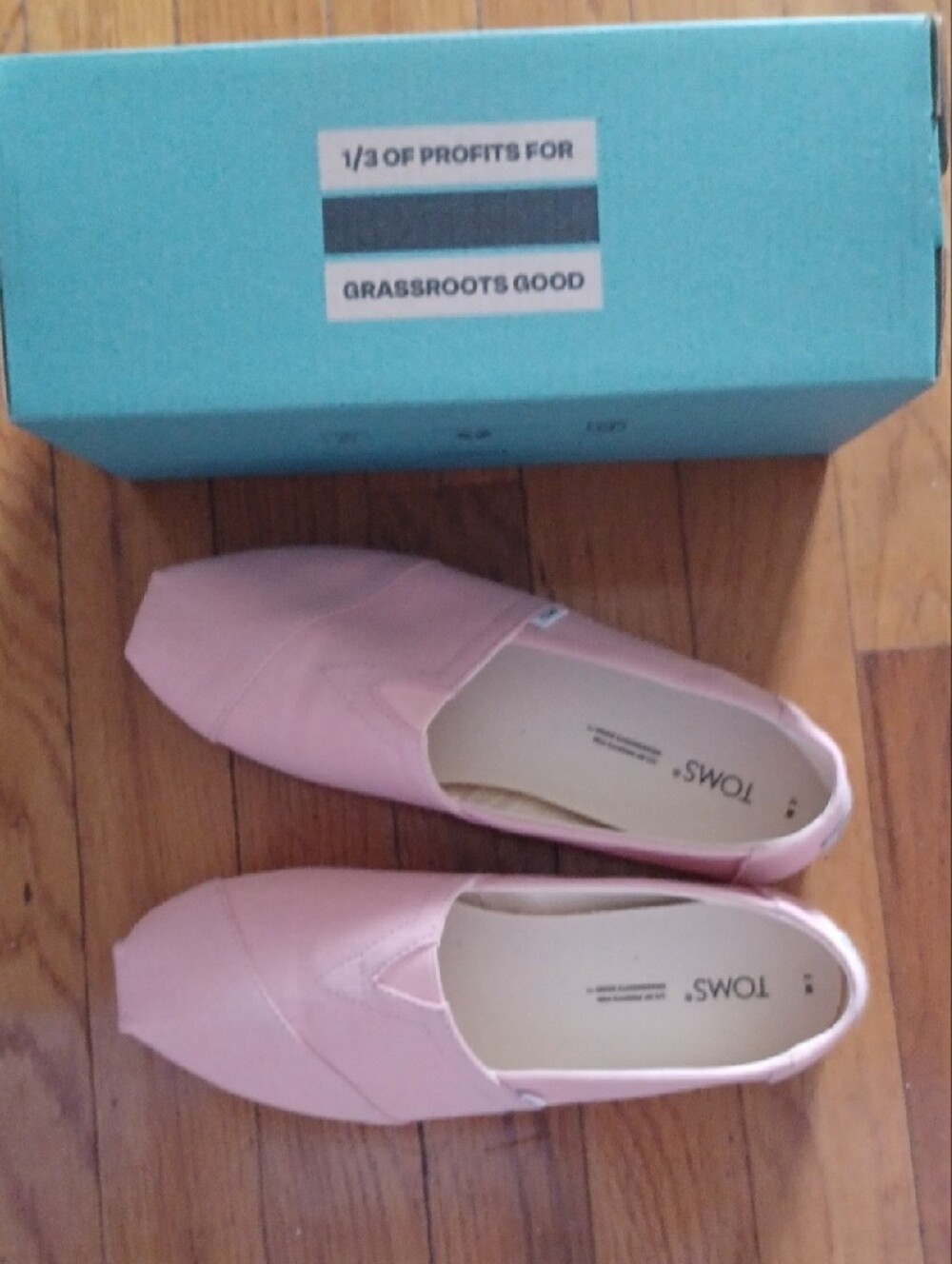 Toms Pink Canvas Slip-On Flats - Picture 9 of 16